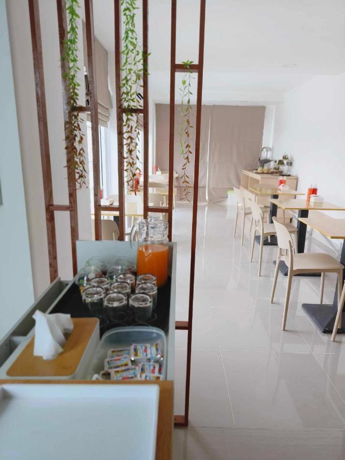 Hotel Snow House Buriram Esterno foto